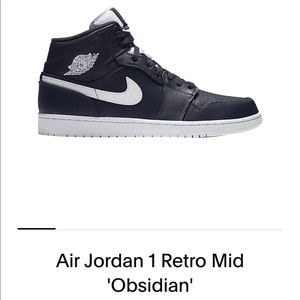 Jordan 1 retro mid Obsidian white